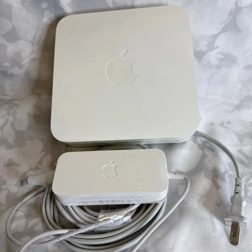 2008 Apple AirPort Extreme Base Station Model A1301 Wireless Router